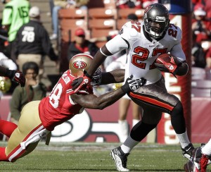 LeGarrette Blount, Parys Haralson LeGarrette Blount, Tampa Bay Buccaneers