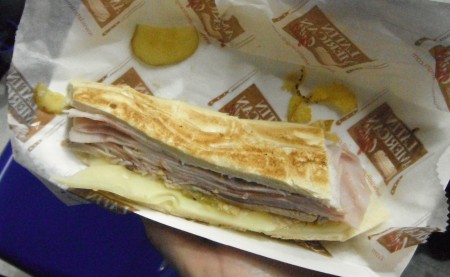 DSCF0349 Cuban sandwich at Papo Llega y Pon